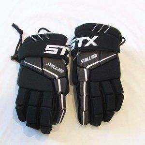 NWOT STX Goalie gloves